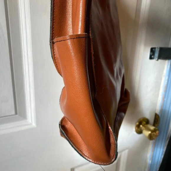 Lilian Vernon Mab Brown Genuine Leather Shoulder Bag Side Pocket - Picture 6 of 7